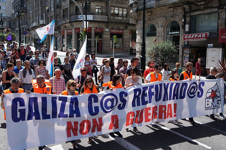 2016 06 19 ManifaApoioRefuxiadasVigo07.JPG